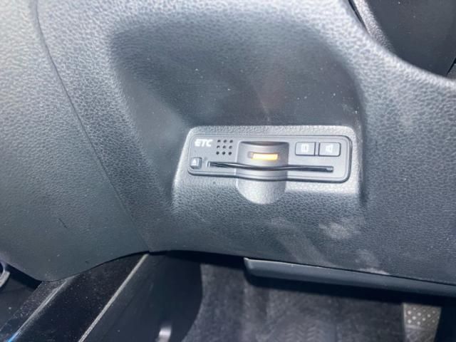 HONDA FIT SHUTTLE HYBRID 2011