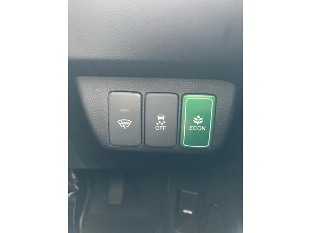 HONDA FIT SHUTTLE HYBRID 2011