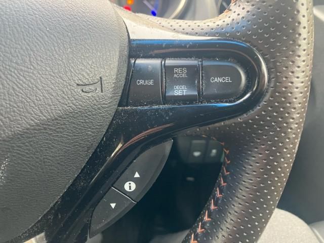 HONDA FIT SHUTTLE HYBRID 2011