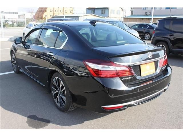 HONDA ACCORD HYBRID 2016