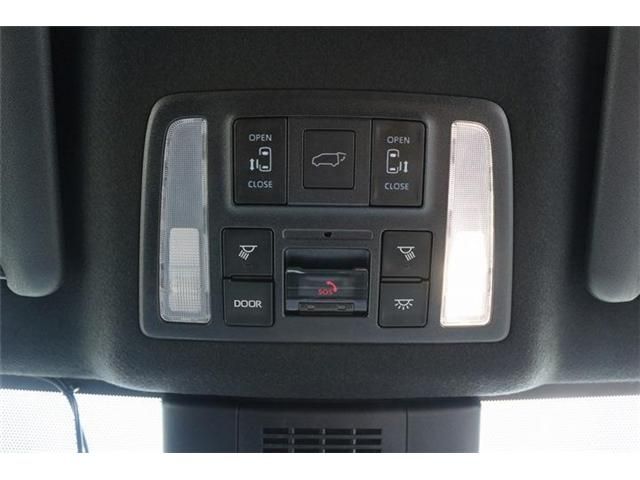 TOYOTA NOAH HYBRID 2023