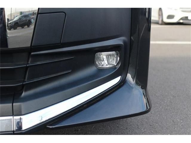 TOYOTA NOAH HYBRID 2023