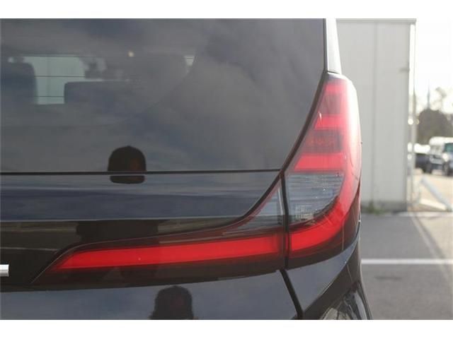 TOYOTA NOAH HYBRID 2023