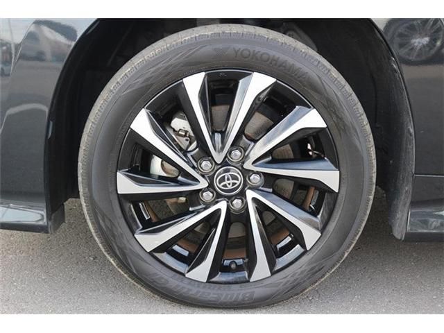 TOYOTA NOAH HYBRID 2023