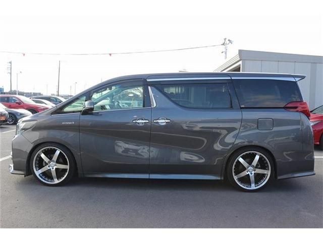 TOYOTA ALPHARD hybrid 4WD 2015