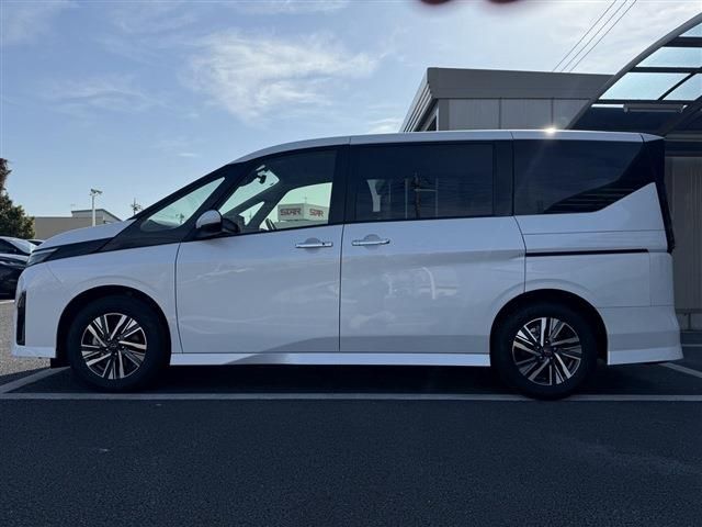 NISSAN SERENA  WG 2023