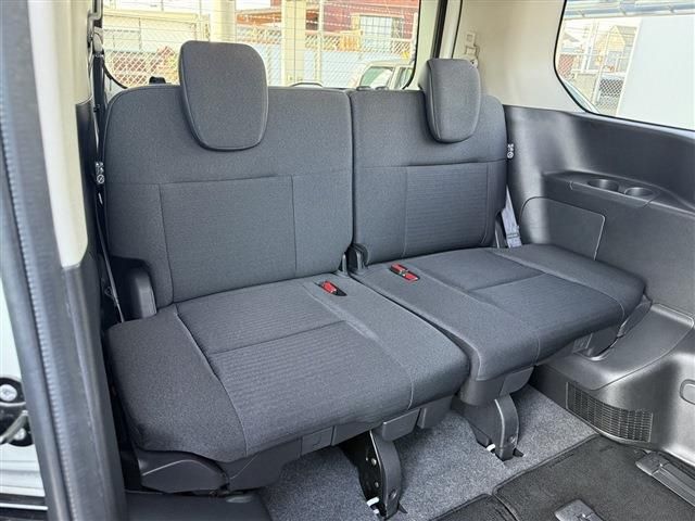 NISSAN SERENA  WG 2023