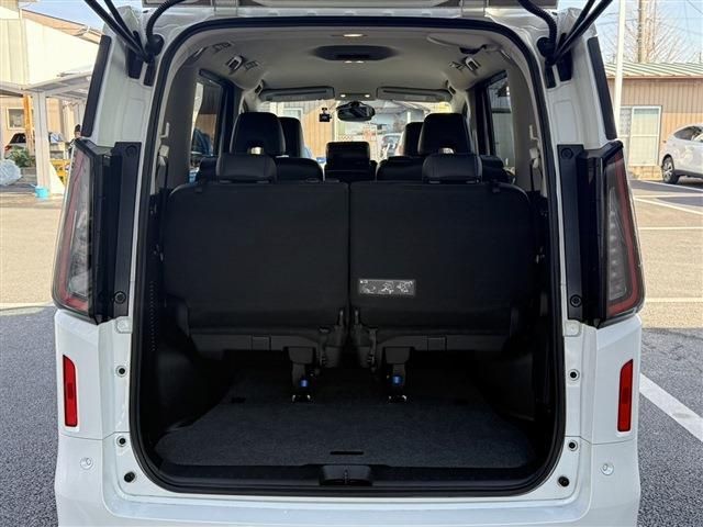 NISSAN SERENA  WG 2023