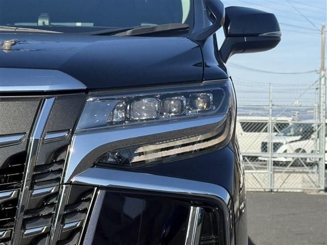 TOYOTA ALPHARD hybrid 4WD 2018