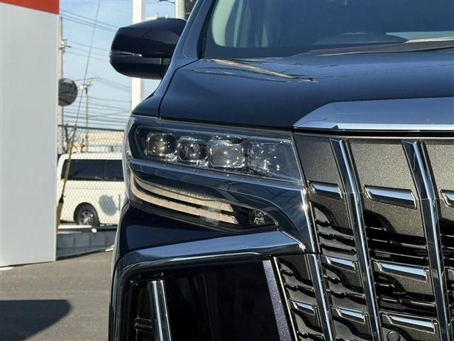 TOYOTA ALPHARD hybrid 4WD 2018