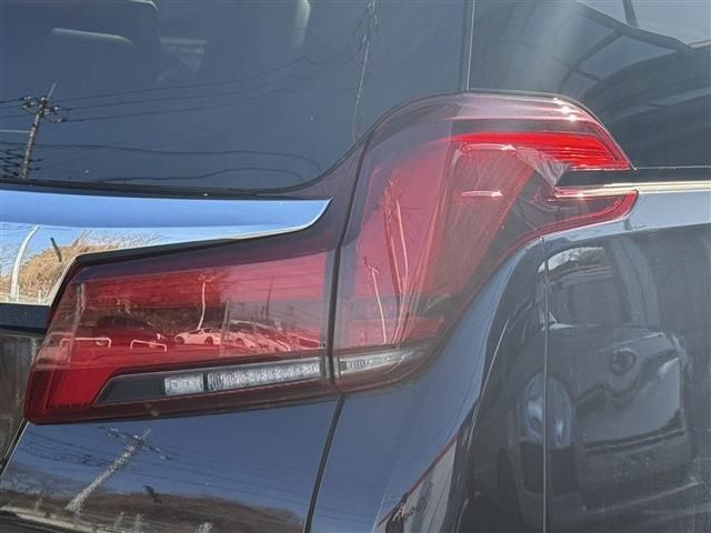 TOYOTA ALPHARD hybrid 4WD 2018