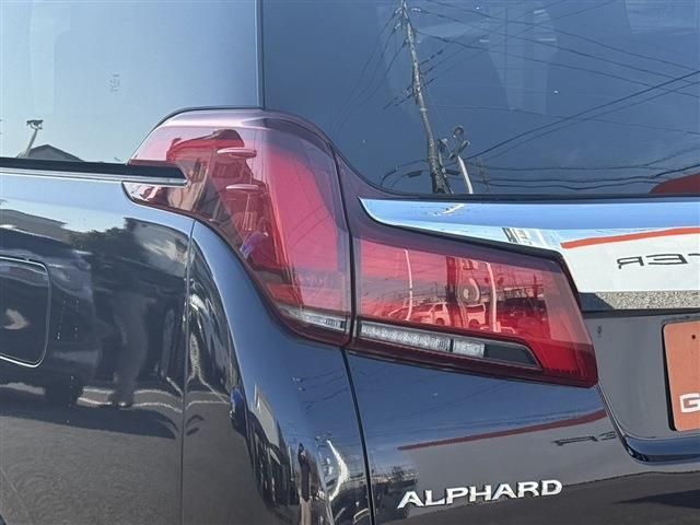 TOYOTA ALPHARD hybrid 4WD 2018