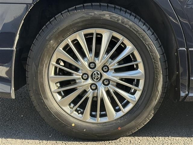 TOYOTA ALPHARD hybrid 4WD 2018