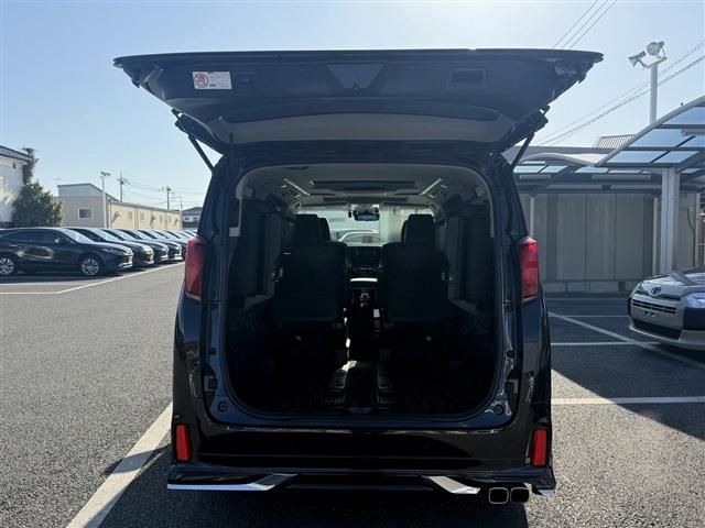 TOYOTA ALPHARD hybrid 4WD 2018