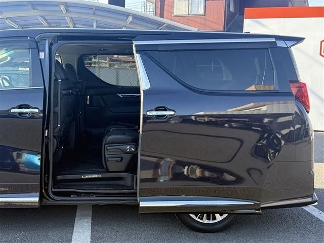 TOYOTA ALPHARD hybrid 4WD 2018