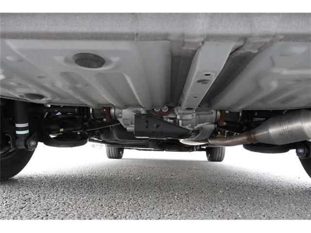 TOYOTA NOAH HYBRID 4WD 2022