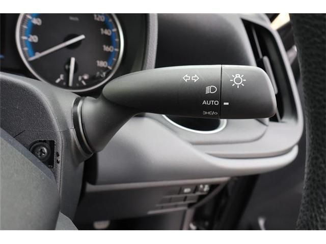 TOYOTA NOAH HYBRID 4WD 2022