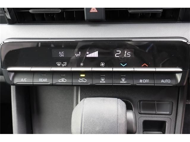 TOYOTA NOAH HYBRID 4WD 2022