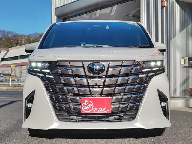 TOYOTA ALPHARD 2024