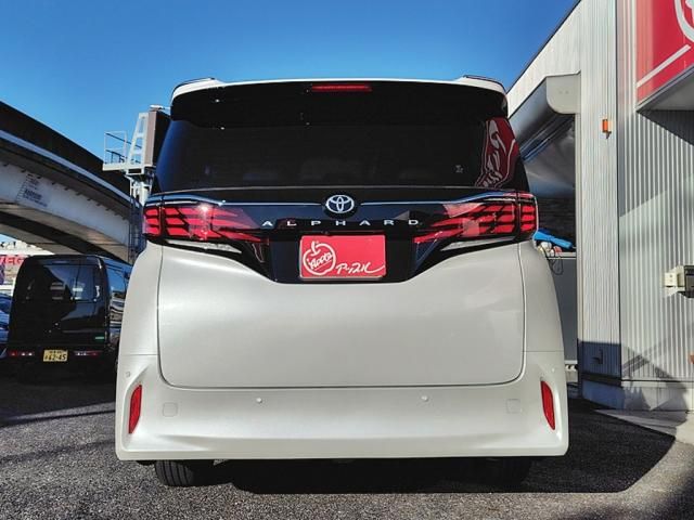 TOYOTA ALPHARD 2024