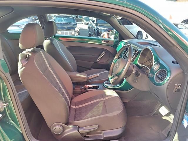 VOLKSWAGEN VOLKSWAGEN The BEETLE 2017