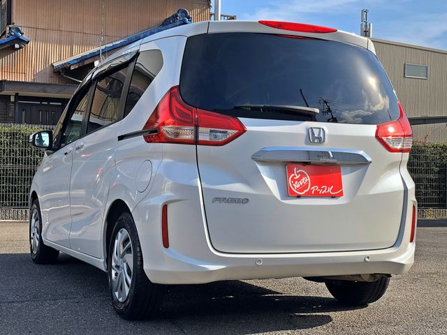 HONDA FREED 2022