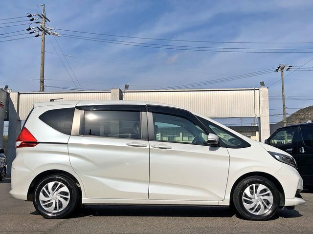 HONDA FREED 2022