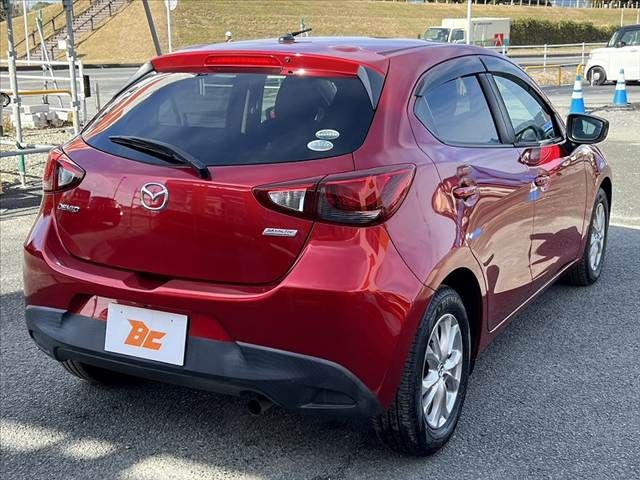 MAZDA DEMIO 2015