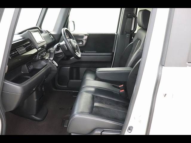 HONDA N BOX CUSTOM 2020