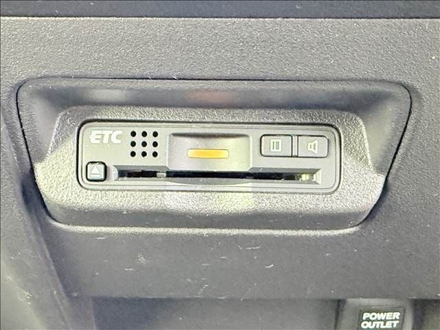 HONDA FREED HYBRID 2015