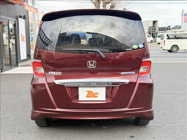 HONDA FREED HYBRID 2015