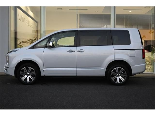 MITSUBISHI DELICA D:5 4WD 2024