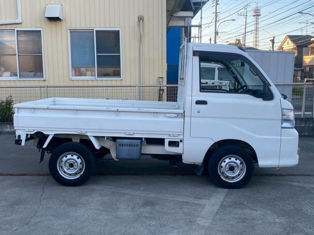 DAIHATSU HIJET truck 4WD 2014