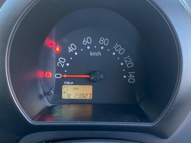 DAIHATSU HIJET truck 4WD 2014