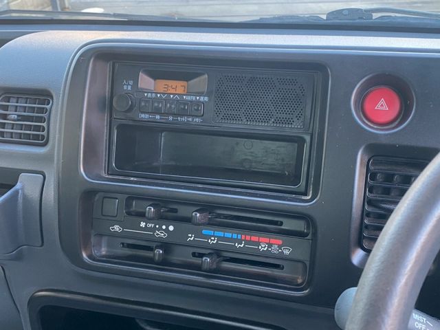 DAIHATSU HIJET truck 4WD 2014