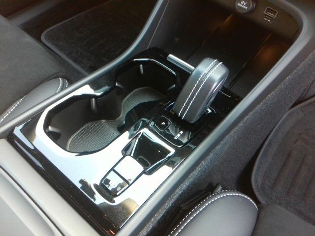 VOLVO VOLVO XC40 2020