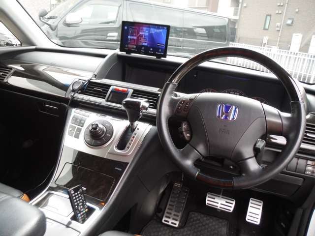 HONDA ELYSION PRESTIGE 2013