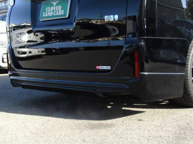 TOYOTA NOAH HYBRID 2015