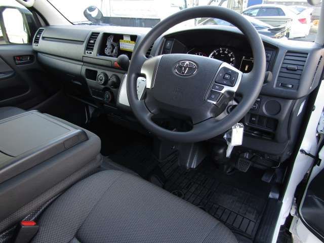 TOYOTA HIACE van 2WD 2025