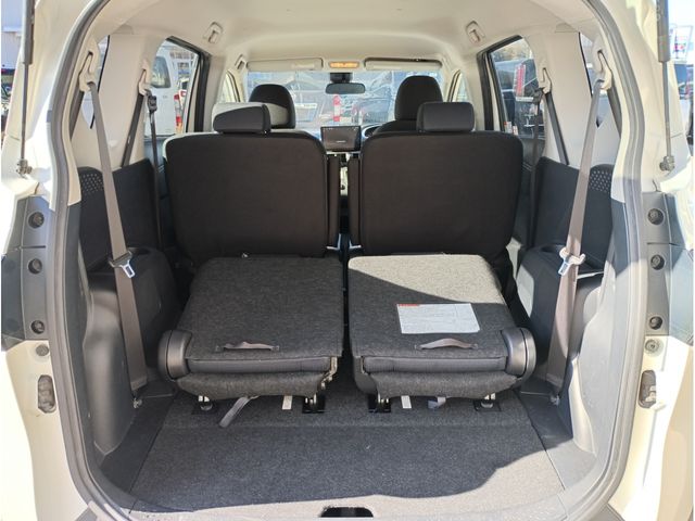 TOYOTA SIENTA 4WD 2017