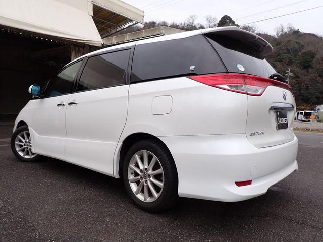 TOYOTA ESTIMA 2009