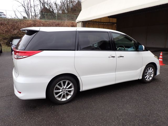TOYOTA ESTIMA 2009