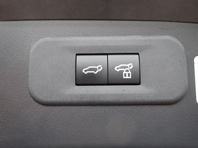 TOYOTA LEXUS NX250 2023