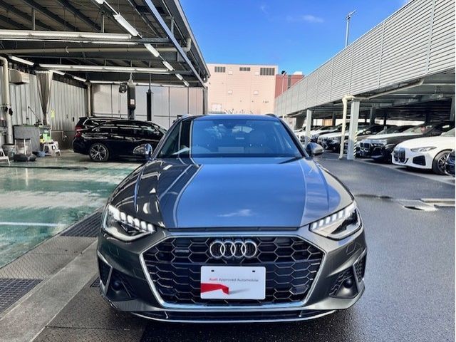 AUDI AUDI A4 AVANT 2022