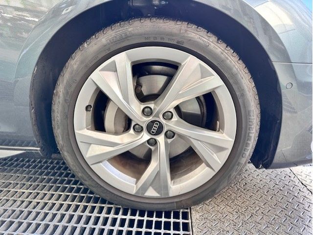 AUDI AUDI A4 AVANT 2022