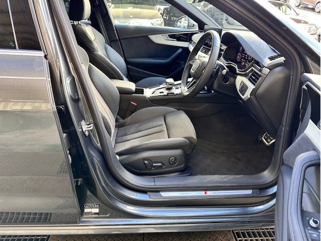 AUDI AUDI A4 AVANT 2022