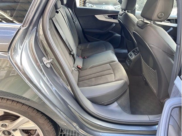 AUDI AUDI A4 AVANT 2022