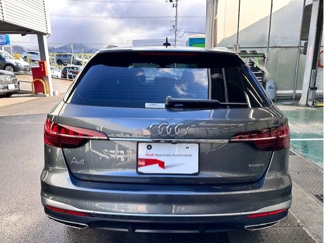 AUDI AUDI A4 AVANT 2022