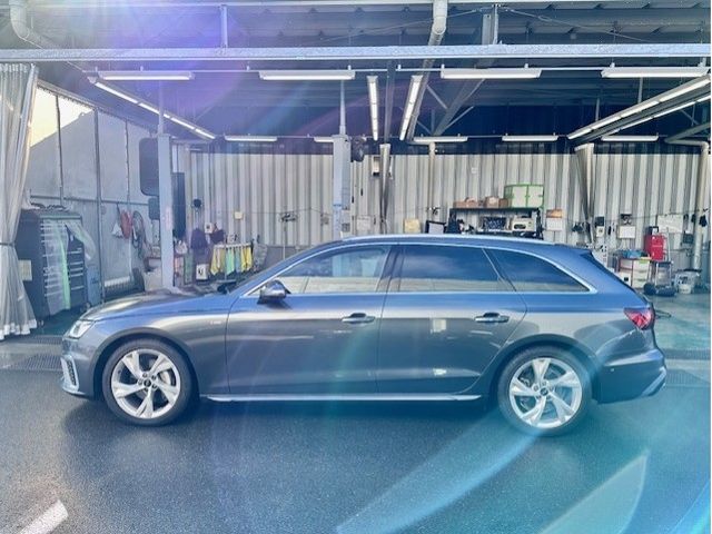 AUDI AUDI A4 AVANT 2022