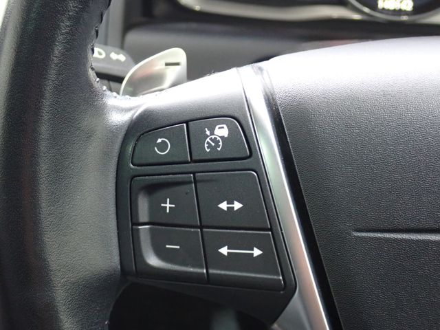 VOLVO VOLVO XC60 2017